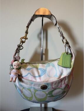 Coach Hampton Weekend Scribble Top Handle Hobo Shoulder Bag 🐬⭐️🥝